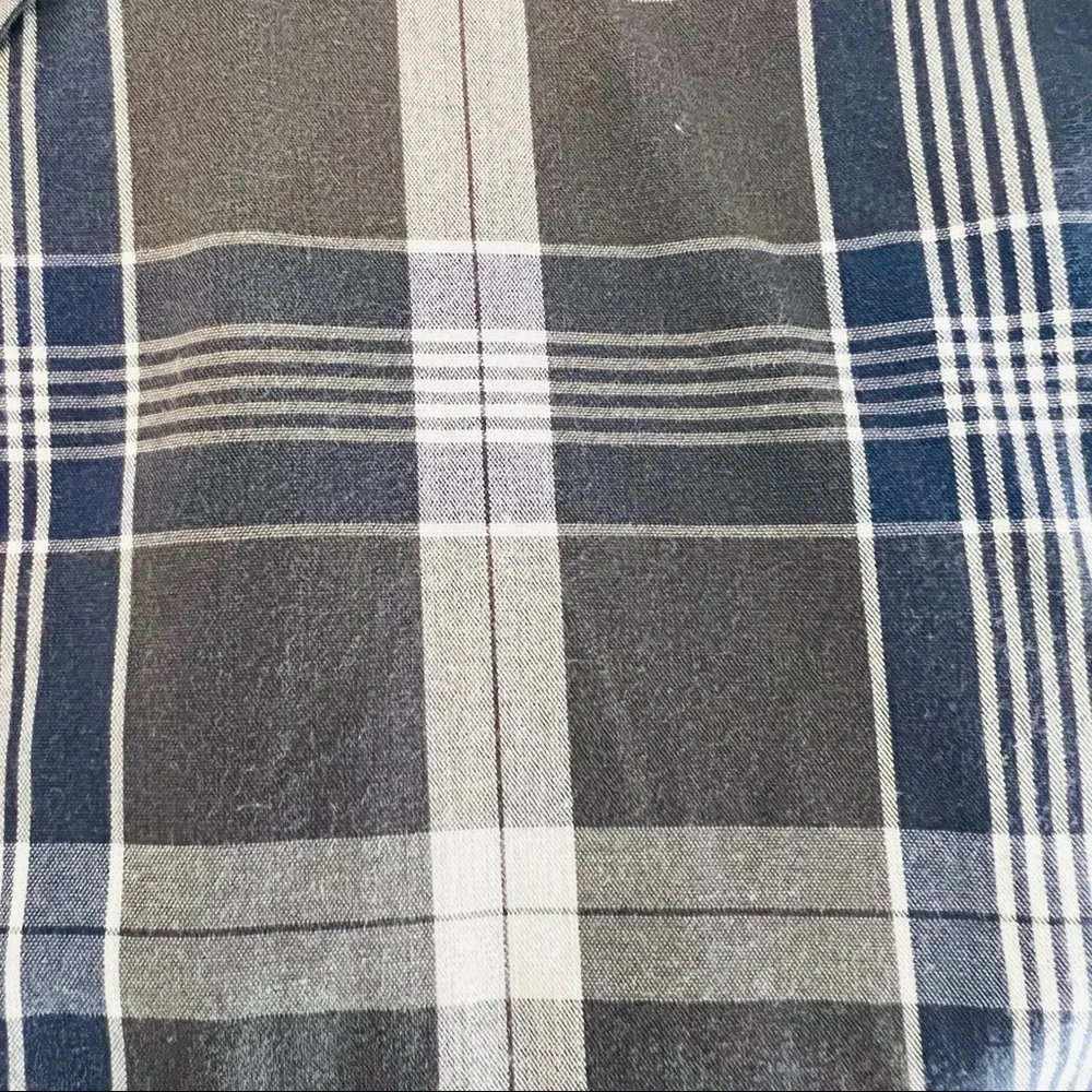 J.Crew XL Blue Gray Button Down Plaid Cotton Shirt